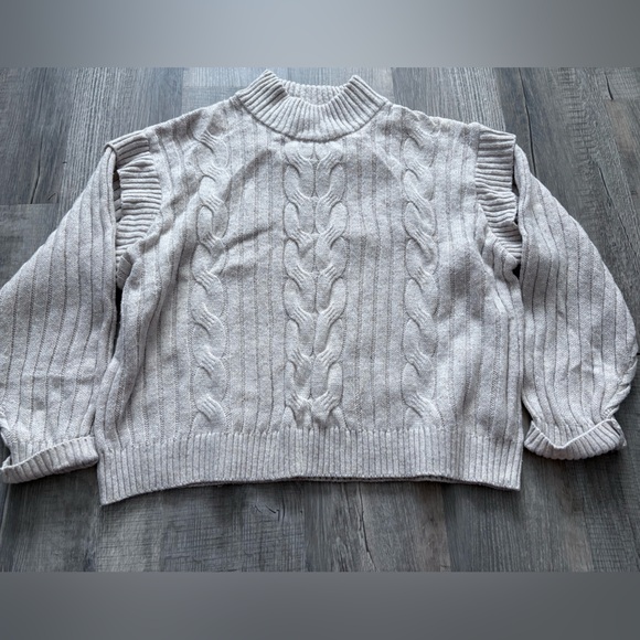 Time and Tru Sweaters - Time and Tru Cable Knit Sweater